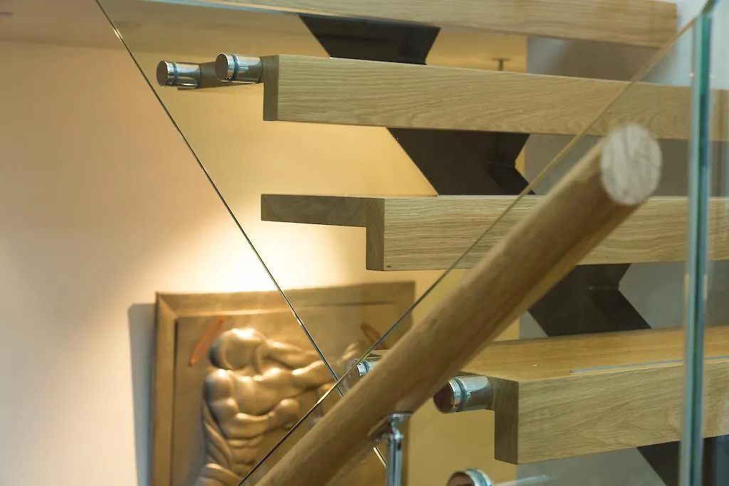 The Establishment Boutique Accommodation Christchurch