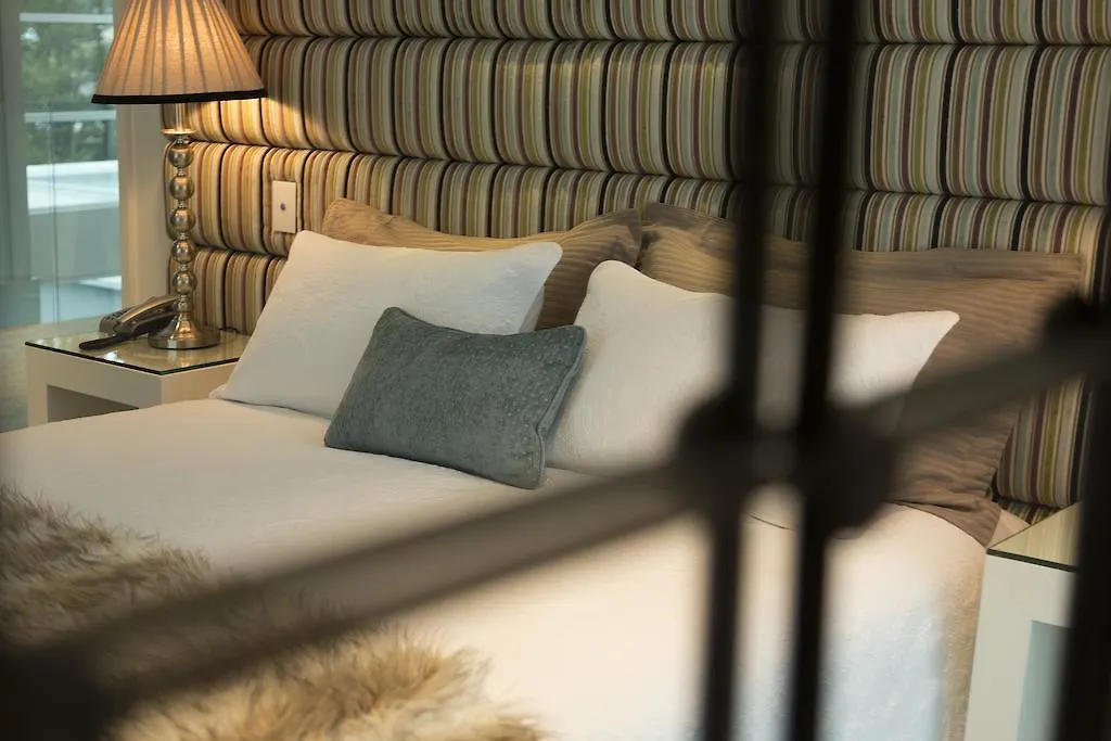 Bed & Breakfast The Establishment Boutique Accommodation Christchurch