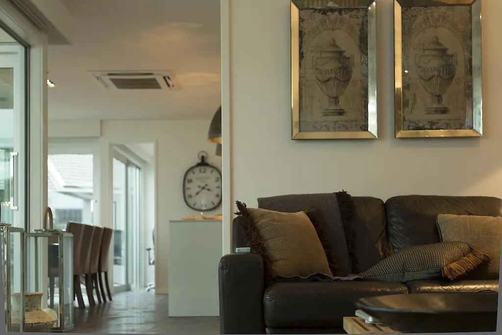 Panzió The Establishment Boutique Accommodation Christchurch