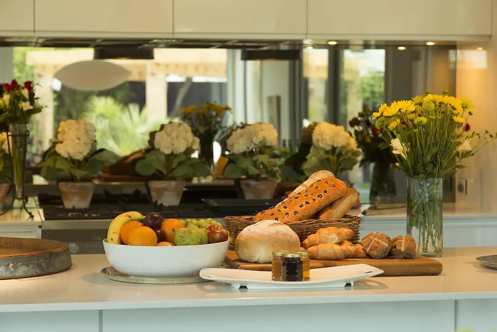 The Establishment Boutique Accommodation Christchurch 5*,  Nya Zeeland