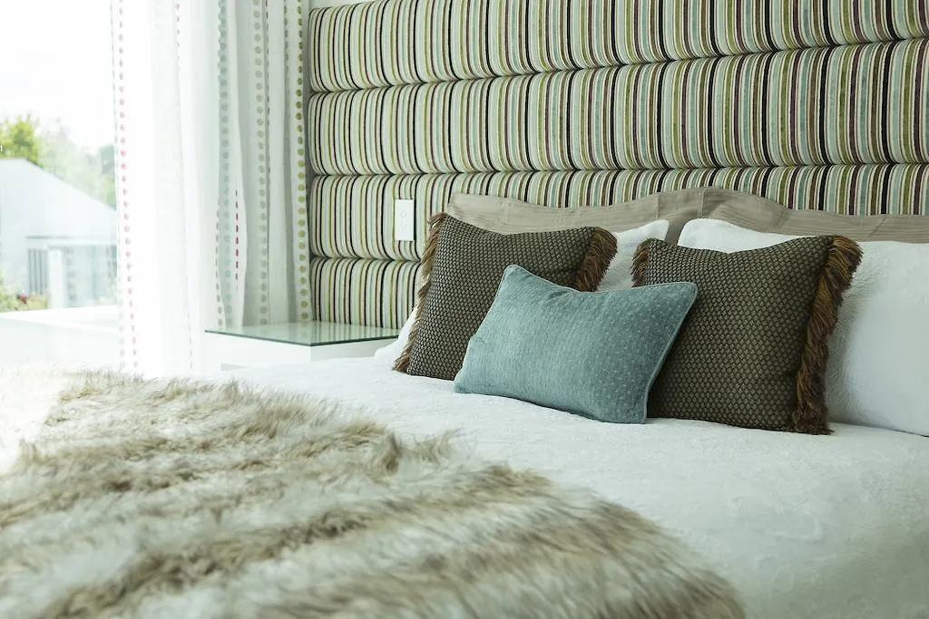 The Establishment Boutique Accommodation Christchurch Panzió